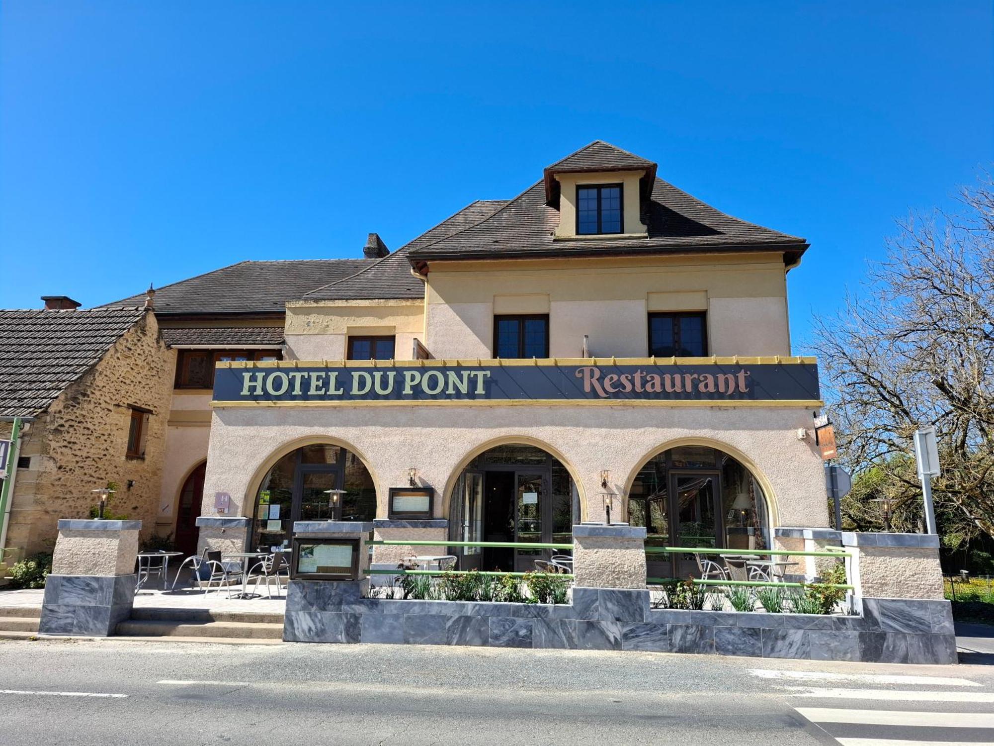 Hotel Du Pont Et Restaurant A Groléjac エクステリア 写真